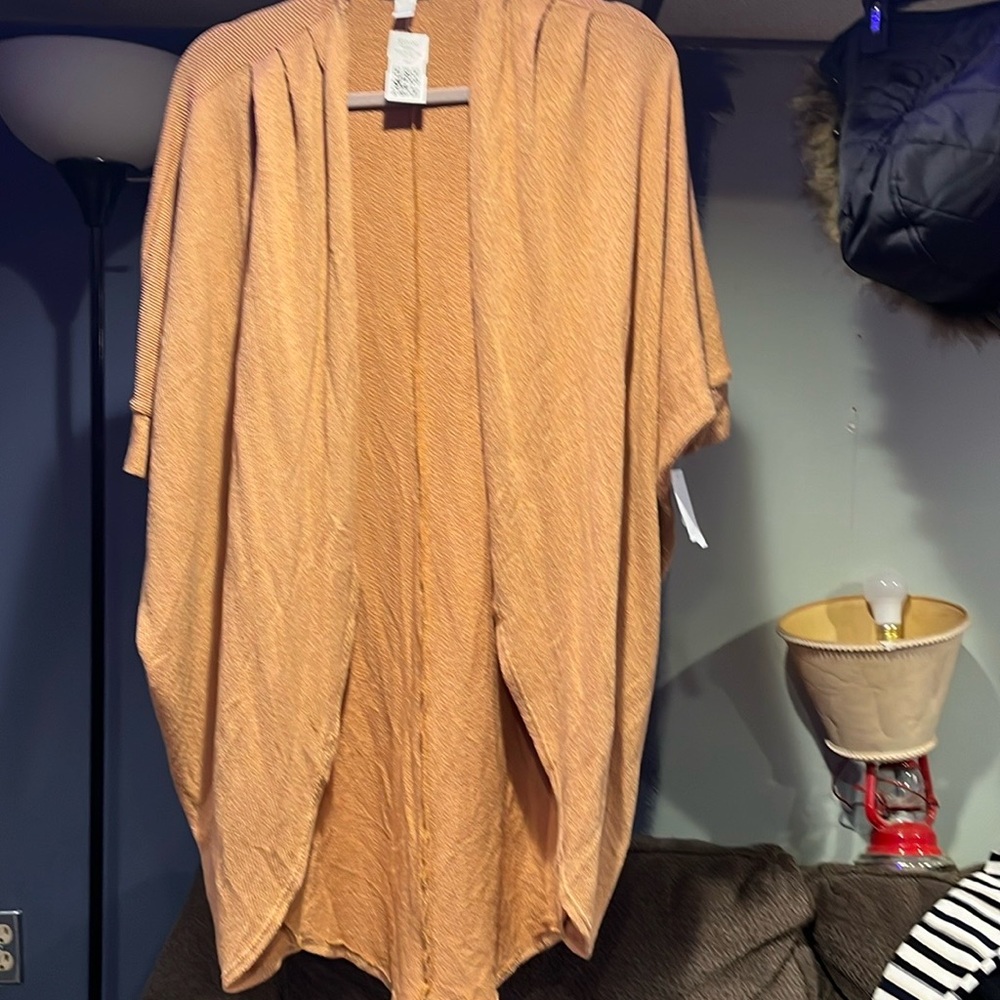 14th & union Lightweight Cocoon Cardigan Tan